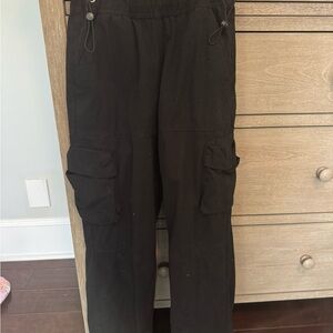 Forever 21 Women’s Black Cargo pants